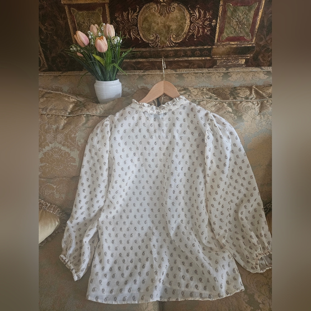 NWOT Ann Taylor Cream Paisley Blouse - Picture 2 of 16